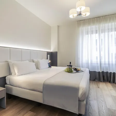 מלון Mercure Solari