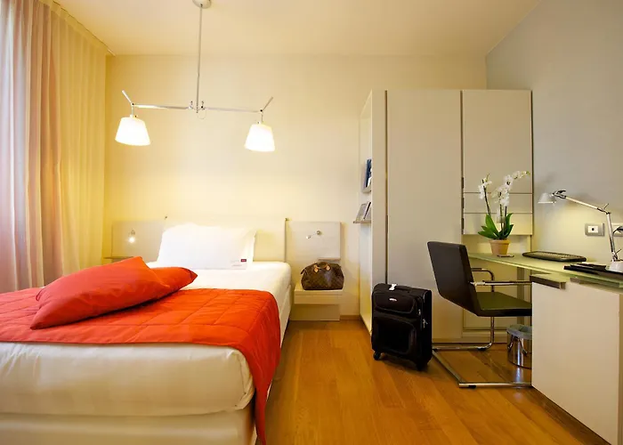 فندق مركيور ميلانو سولاري