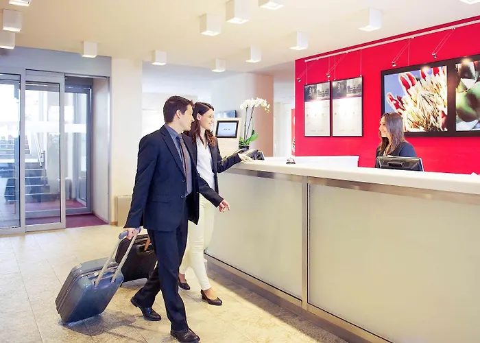 مركيور ميلانو سولاري فندق ميلان