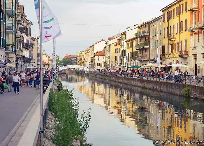 مركيور ميلانو سولاري فندق 4*