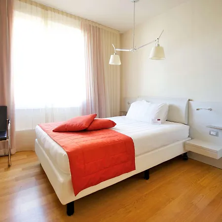 Hotel Mercure Solari Milaan